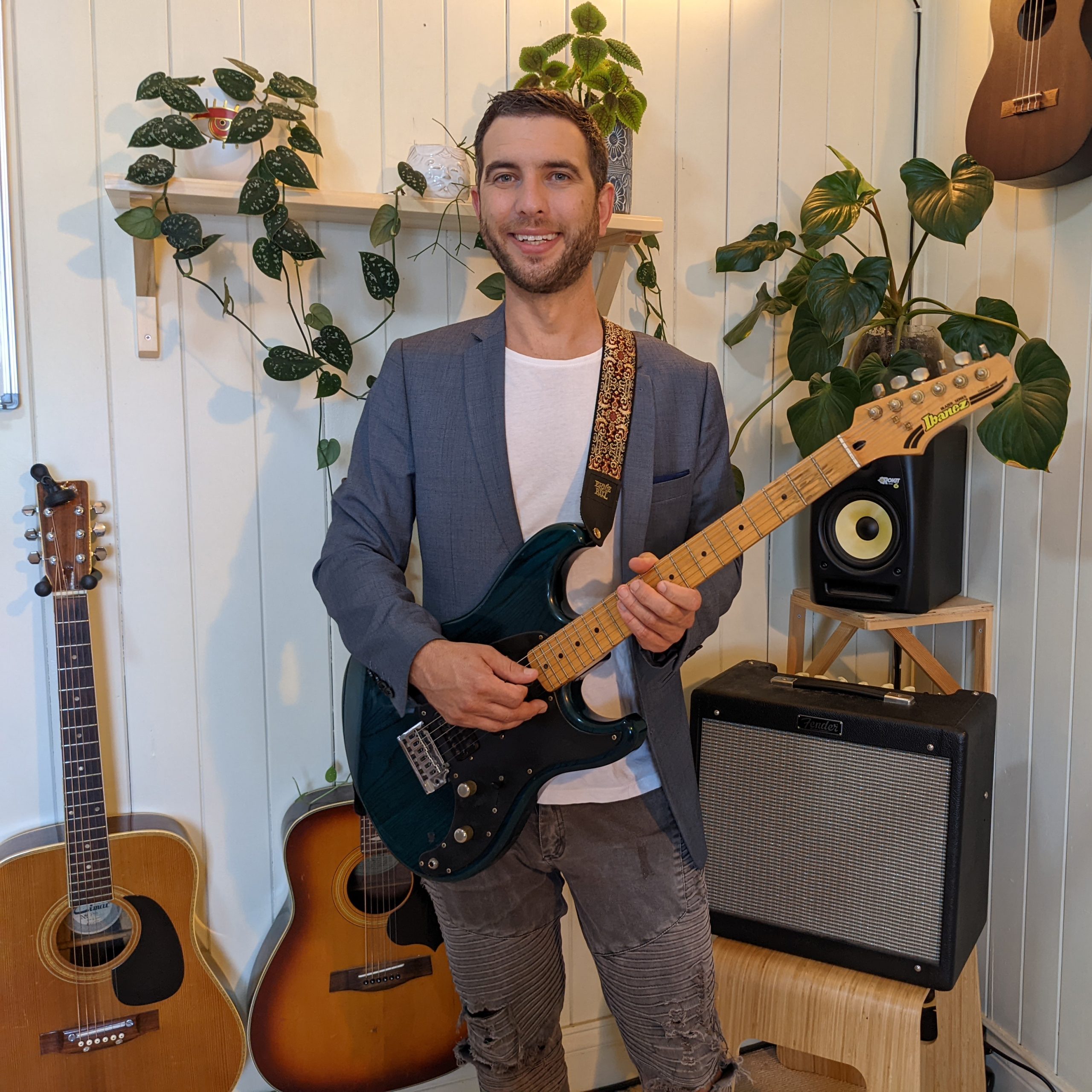 Ben Parker Guitar and Ukulele Tutor